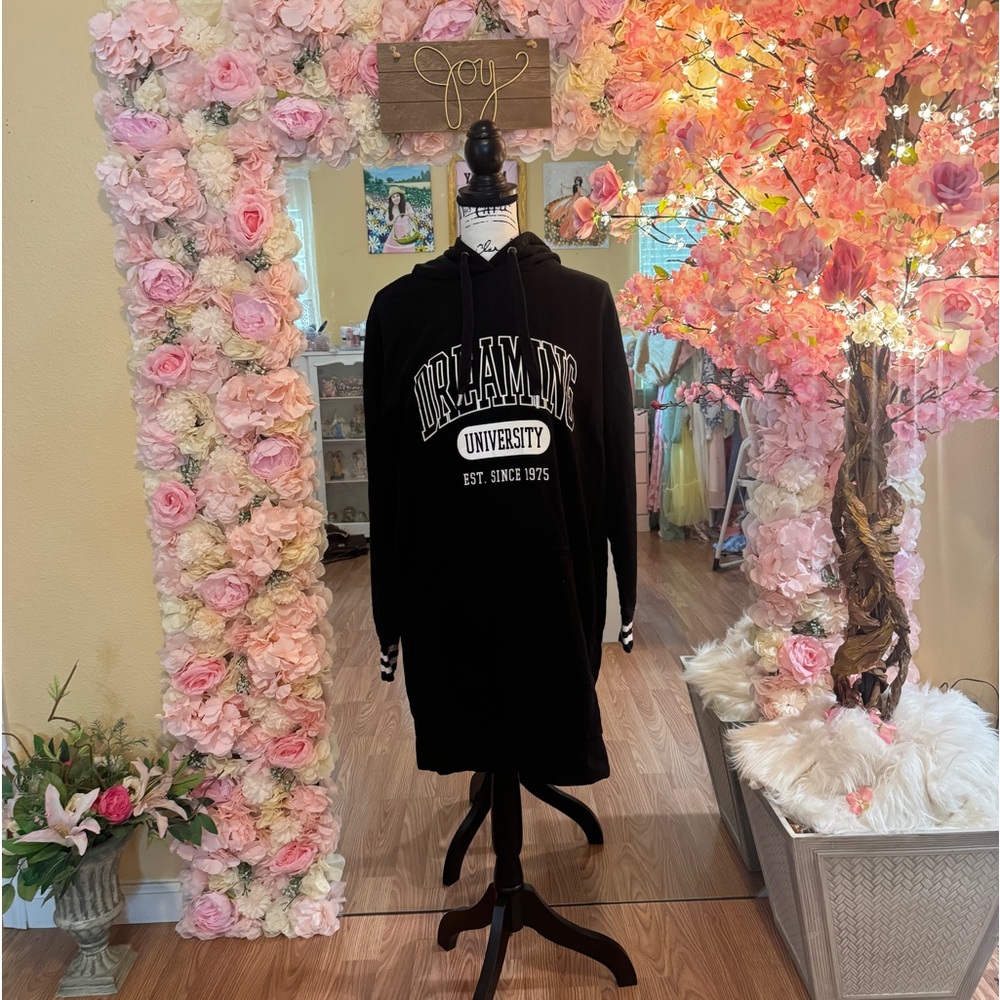 Dress hoddie